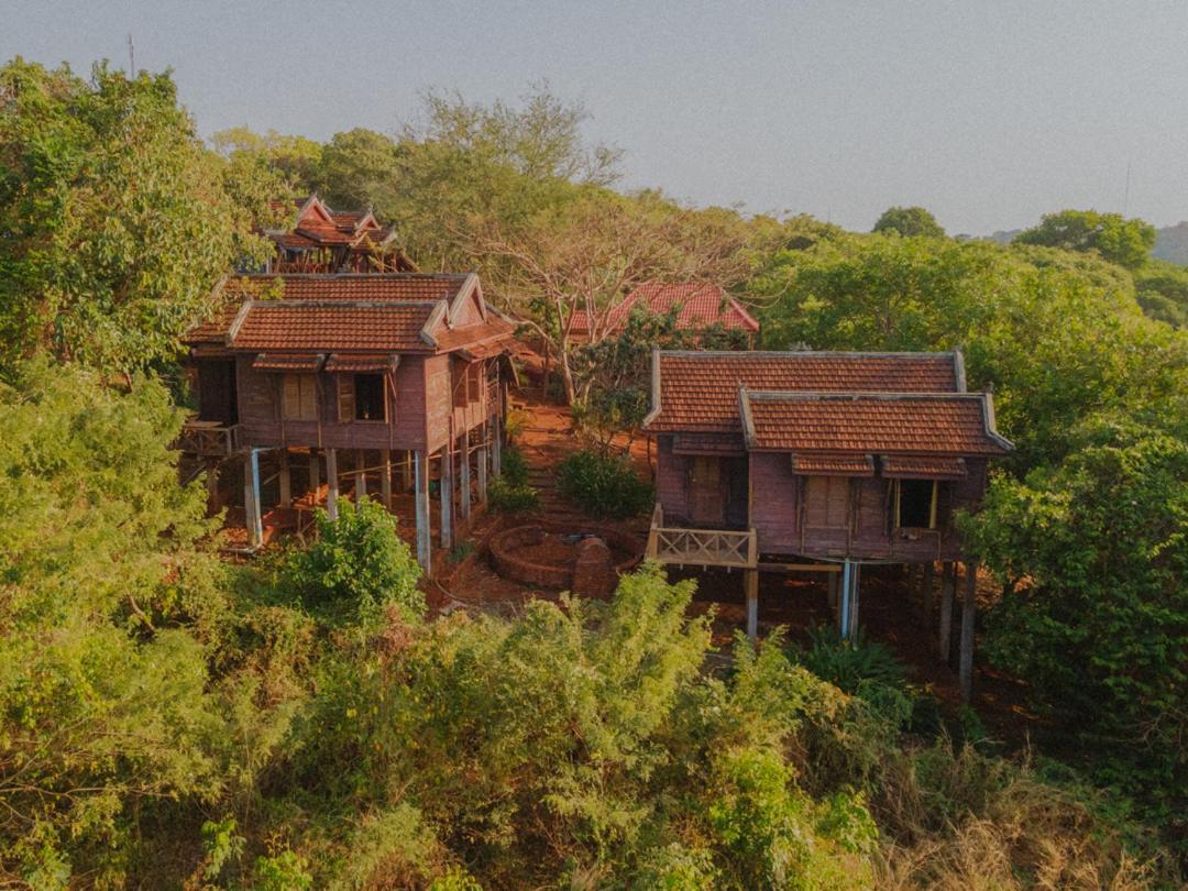 Banlung Quiet Garden View Lodge&Trekking מראה חיצוני תמונה